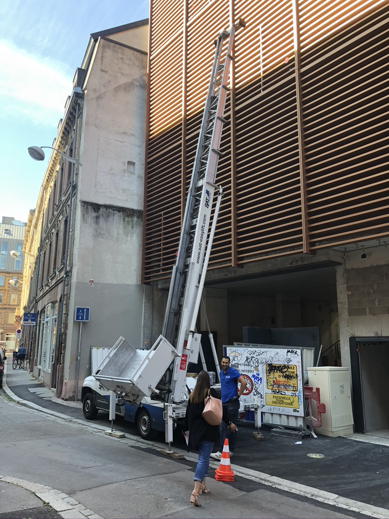 Easylift, solution de levage à Strasbourg avec ici un chantier à Primark au centre ville