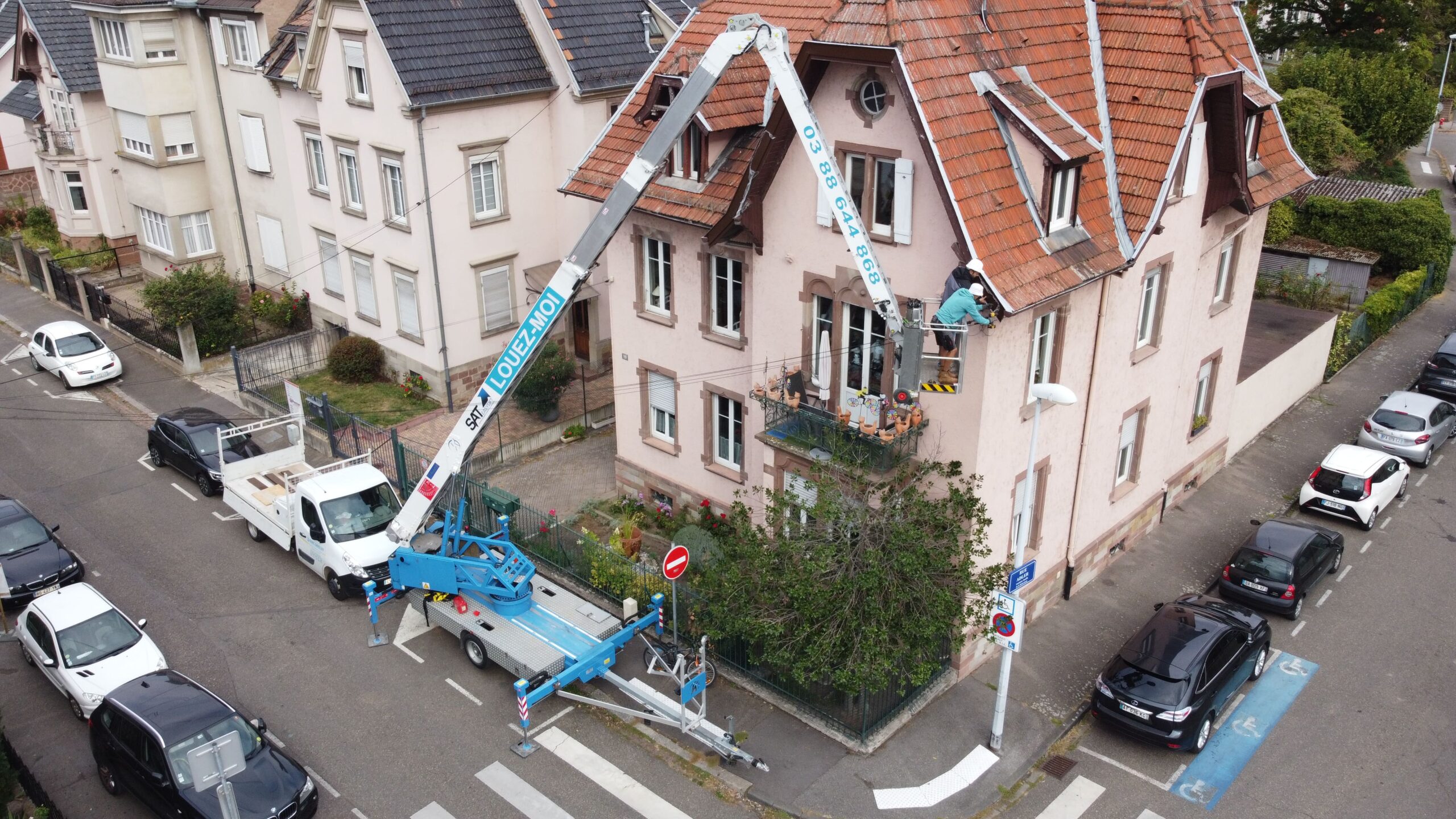 Grue pour vos travaux en hauteur en Alsace